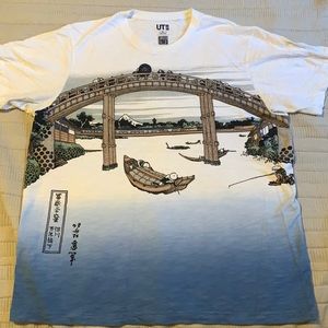 Uniqlo x Hokusai Bridge and Mt. Fuji T-Shirt Size XL
